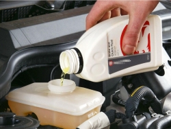 刹车油有哪些类型？不同类型的刹车油可以混用吗？