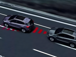 车辆行驶安全距离规定是多少？如何正确判断和调整安全距离？