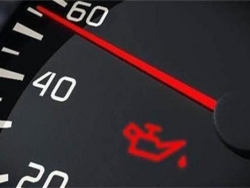 机油指示灯红色是什么意思？机油指示灯红色还能开多久？