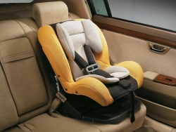 汽车安全座椅怎么安装？安全座椅适合多大孩子用？