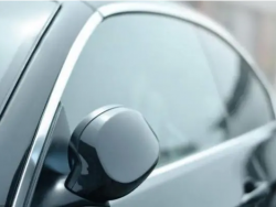 汽车玻璃油膜怎么清洗？汽车玻璃油膜形成的原因是什么？